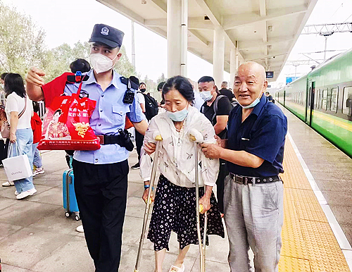 幫助困難旅客.jpg