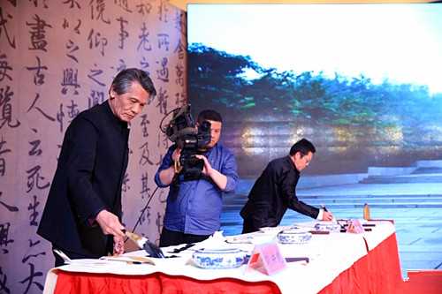 劉洪彪，中國(guó)書協(xié)家副主席.jpg