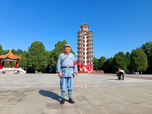 2024年9月21日甘肅省白銀市會(huì)寧縣會(huì)師鎮(zhèn)會(huì)師南路7號(hào)中國(guó)工農(nóng)紅軍一、二、四方面軍會(huì)師紀(jì)念塔_副本.jpg